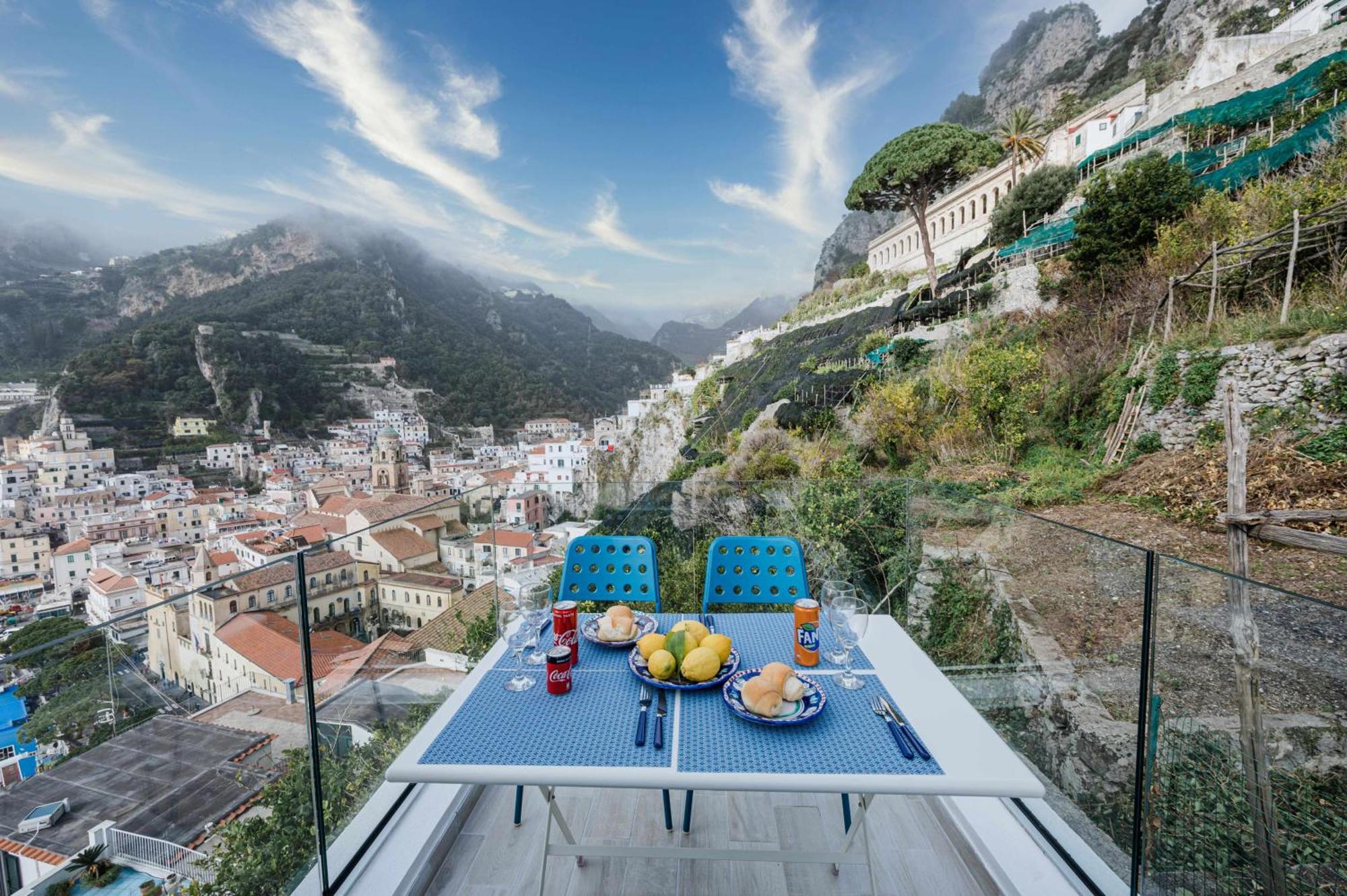 Blue Luxury House Vista Mozzafiato